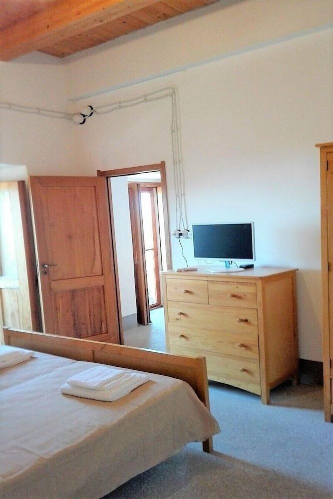 Case Rurali Pentedattilo Traditional House, 1 Bedroom, Non Smoking, Hill View 2