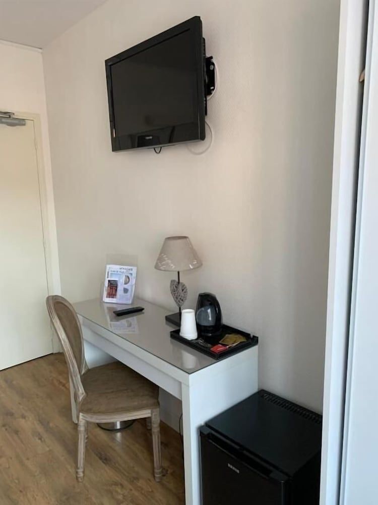 Hôtel de la Plage Triple Room, Sea View 3