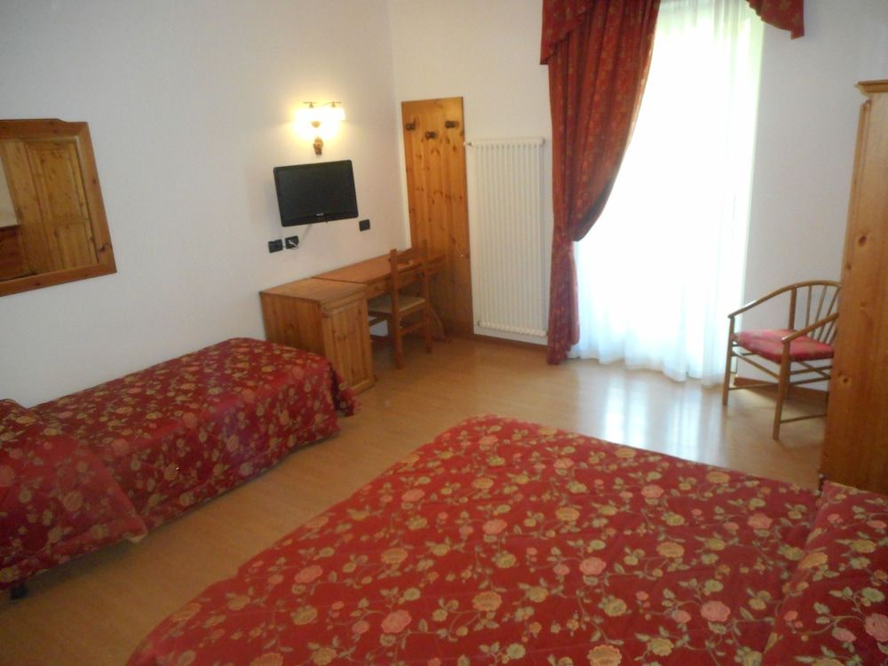 Quadruple Room, Balcony