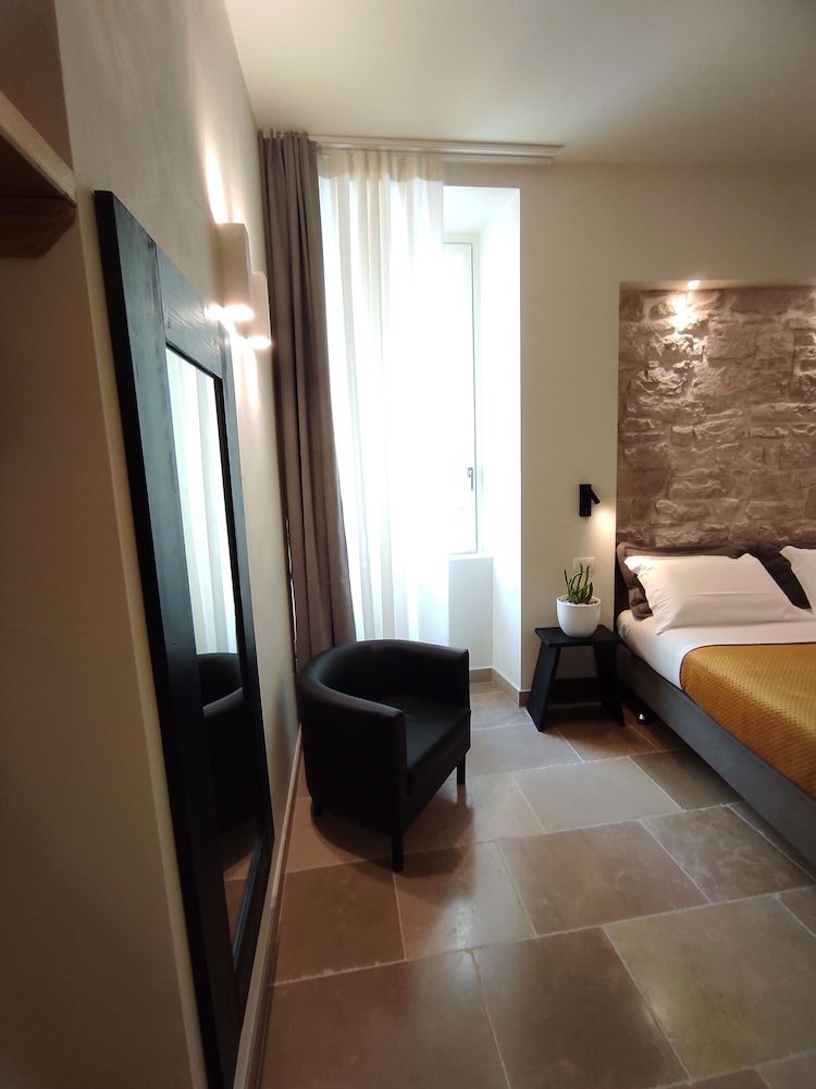 La Maison Double Room 3