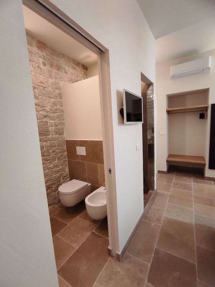 La Maison Double Room 10