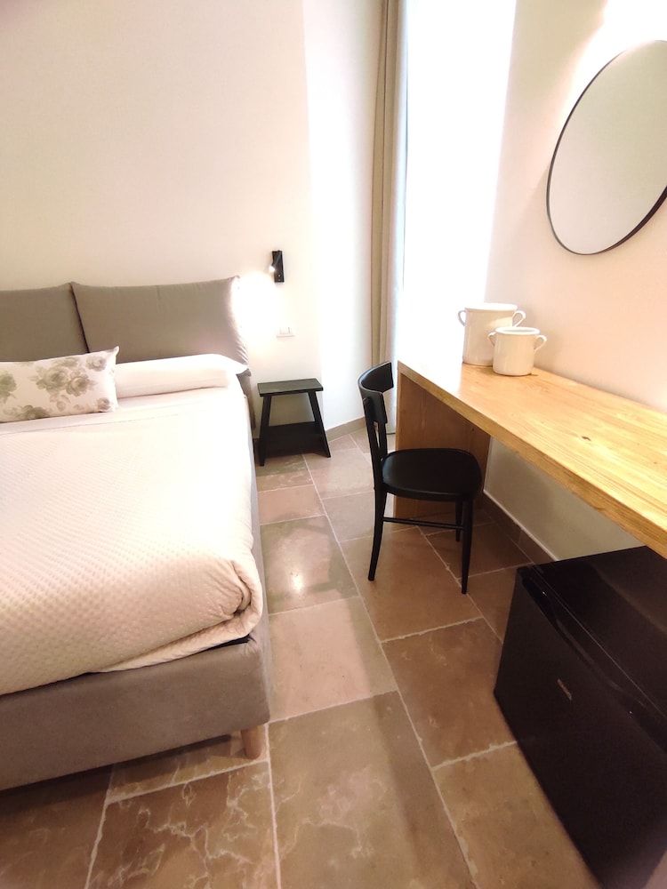 La Maison Triple Room 10