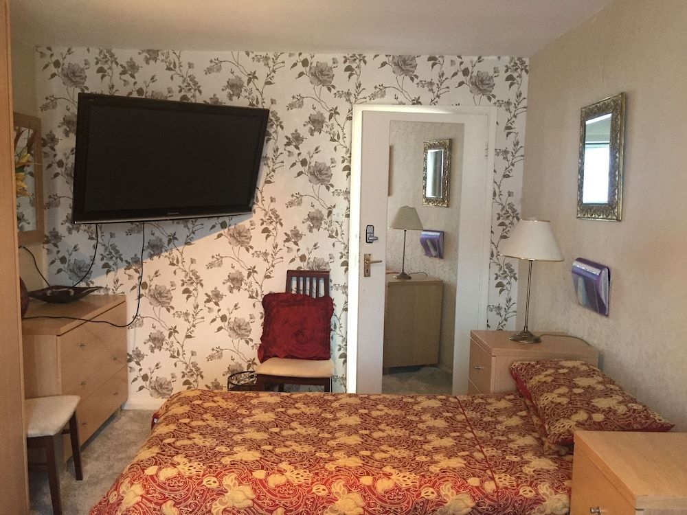 Edgware Bed and Breakfast Economy Double Room, 1 Bedroom, Shared Bathroom