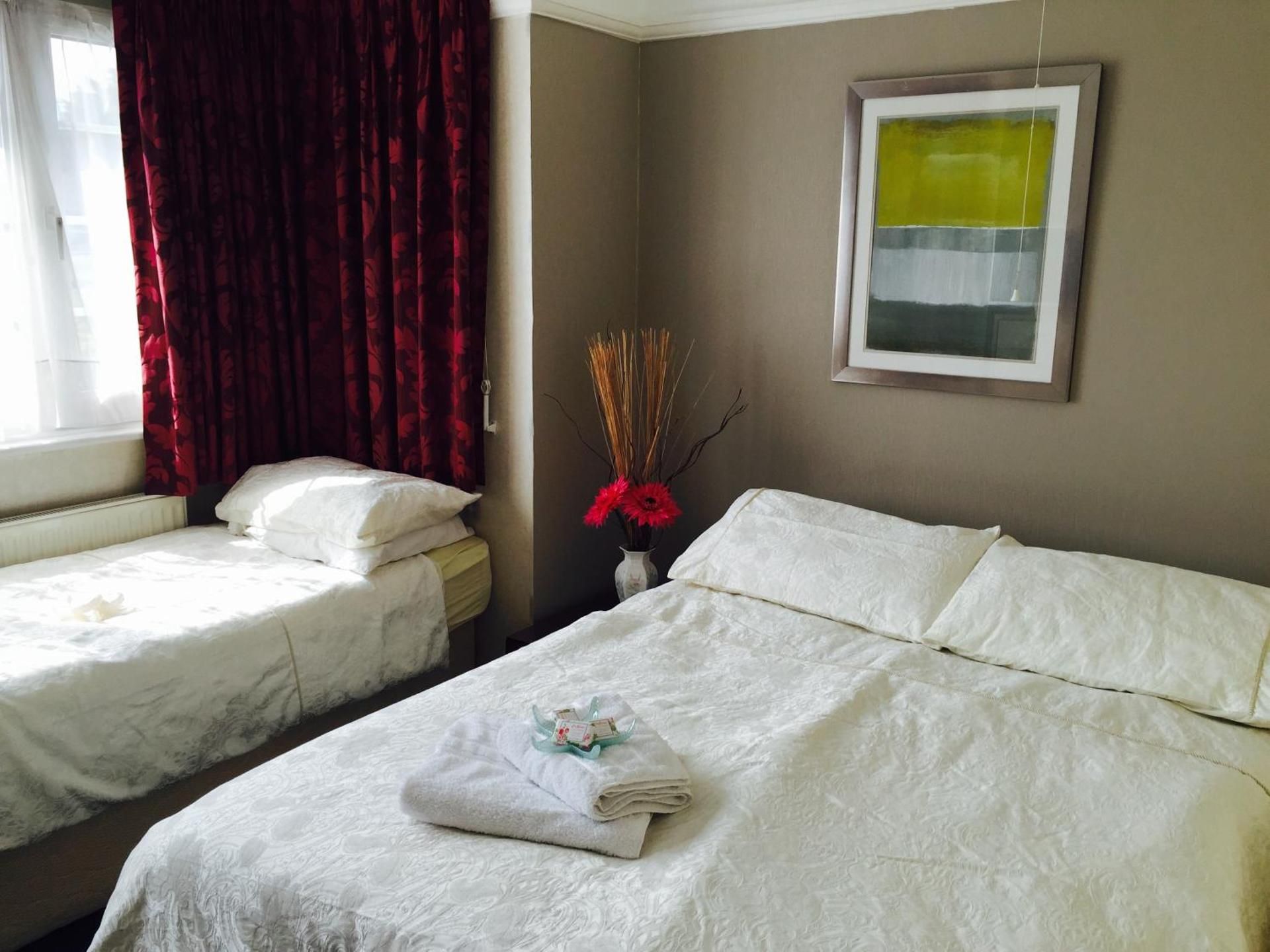 Edgware Bed and Breakfast
