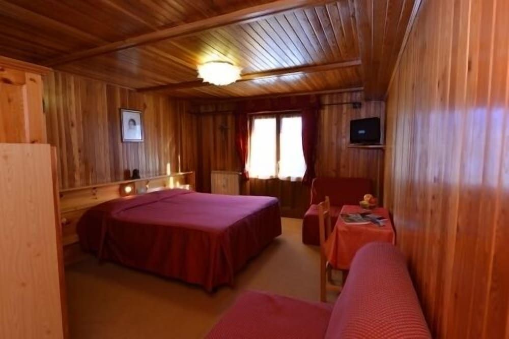 Traditional Double Room (Depandance)