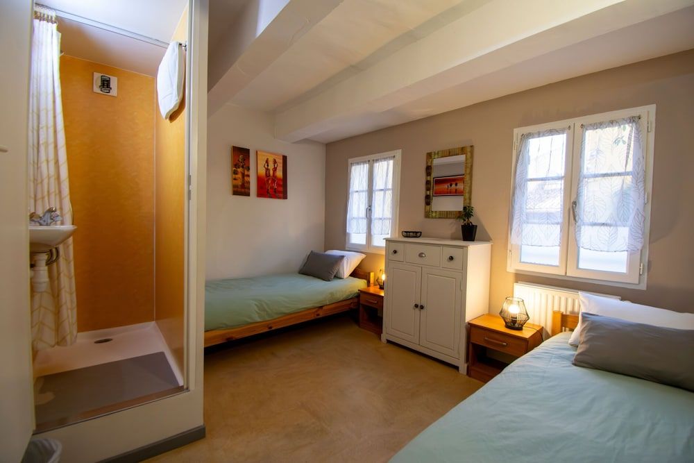 Comfort Double or Twin Room, Private Bathroom, Courtyard View