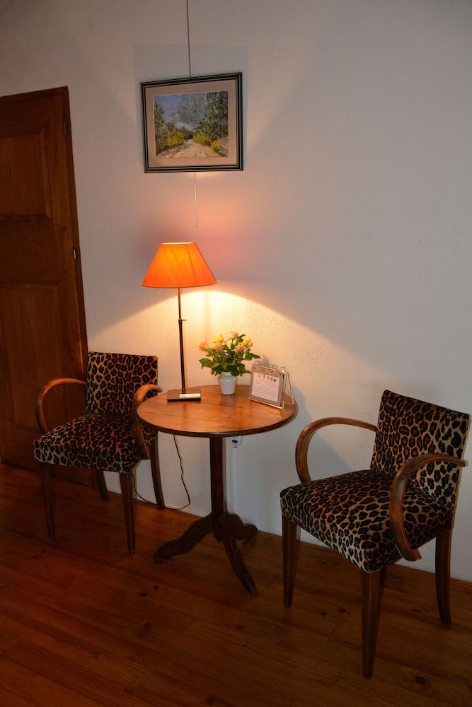 Double Room (Corinne)