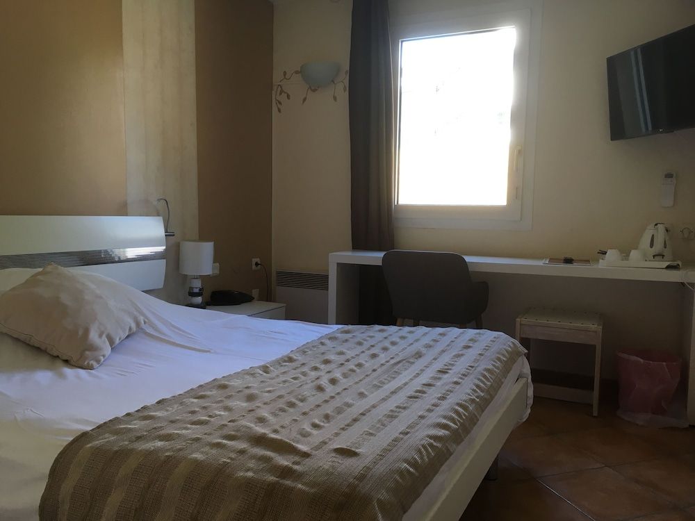 Double Room Single Use