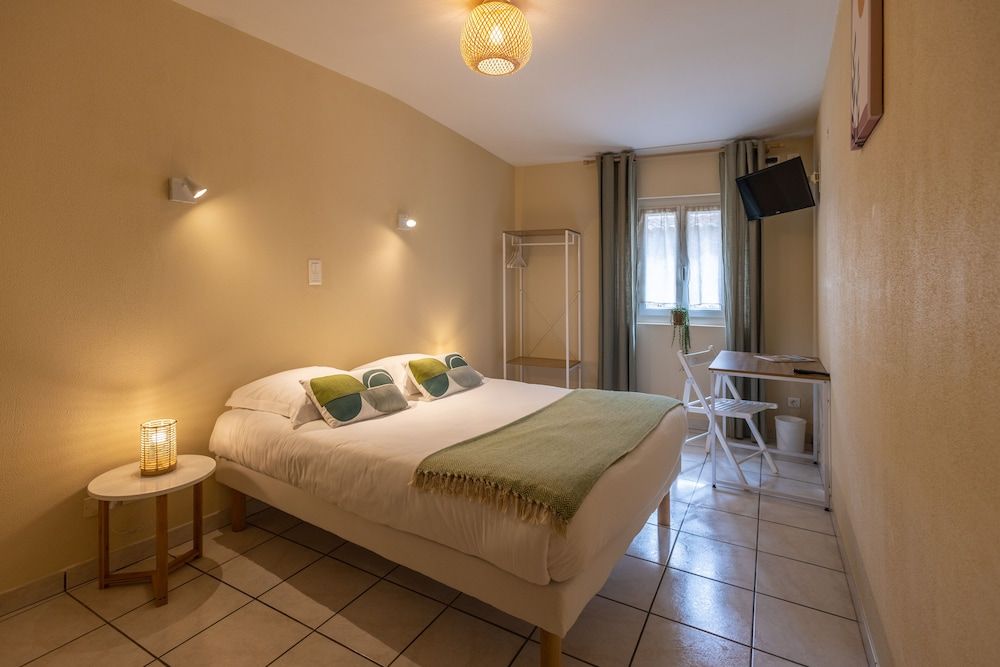 L'Aptois Hotel Double Room 3