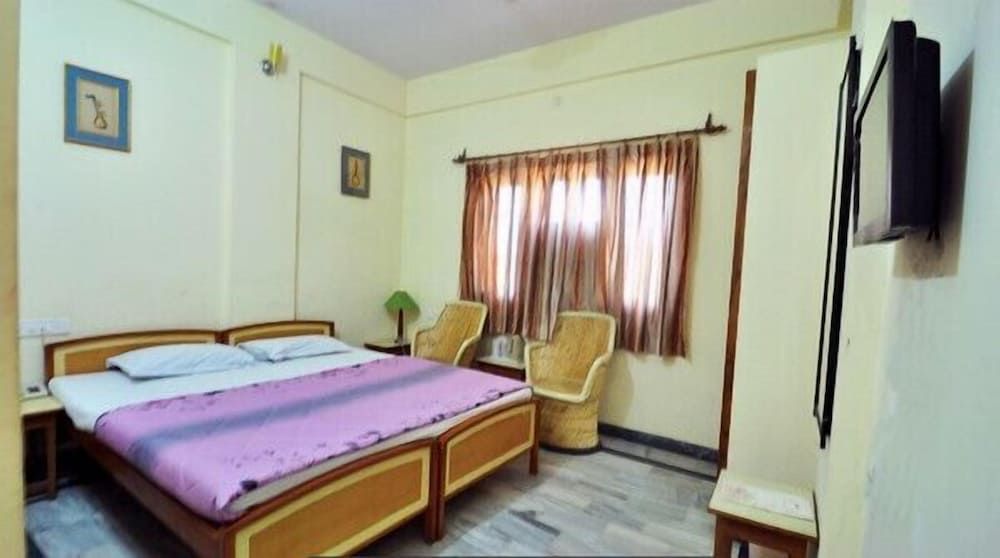 Teerth Palace Pushkar Deluxe Double Room, 1 Double Bed 9