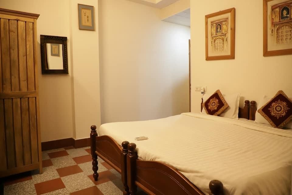 Teerth Palace Pushkar Deluxe Double Room, 1 Double Bed 3