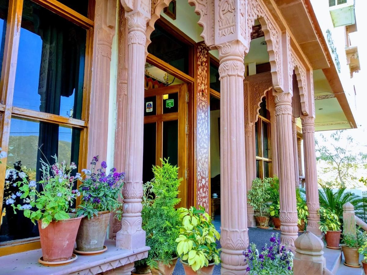 Hotel Exterior