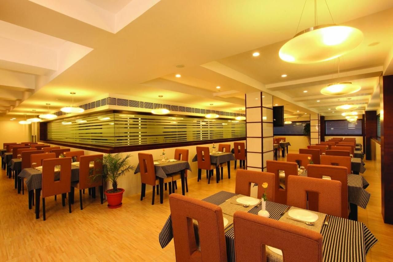 Food & Dining
