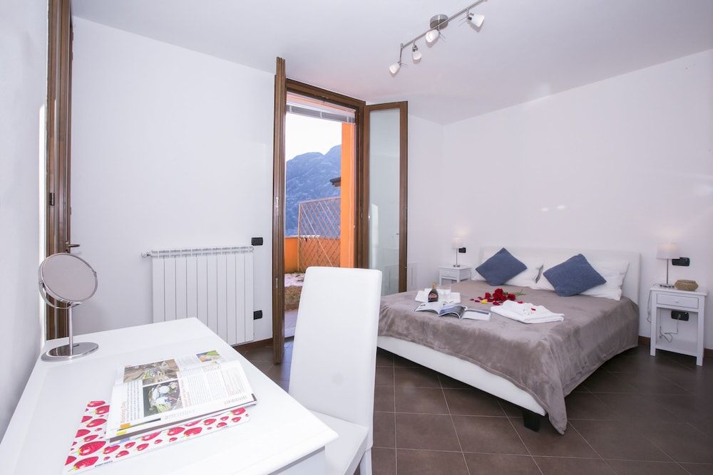 Family Apartment, 2 Bedrooms, 2 Bathrooms, Mountainside (Borgo La Sorgente - Dolce Vita)