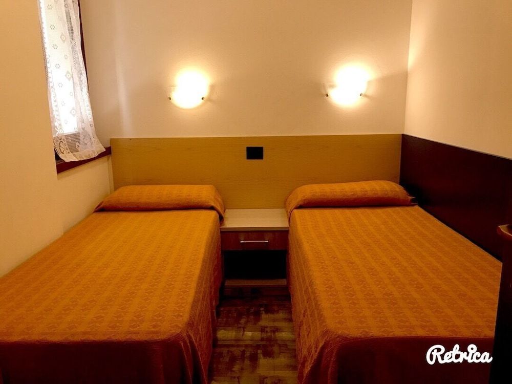 Deluxe Apartment, 2 Bedrooms, Balcony, Mountain View (4/5 people)