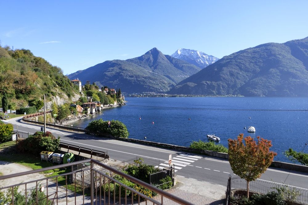 Standard Double Room, Lake View
