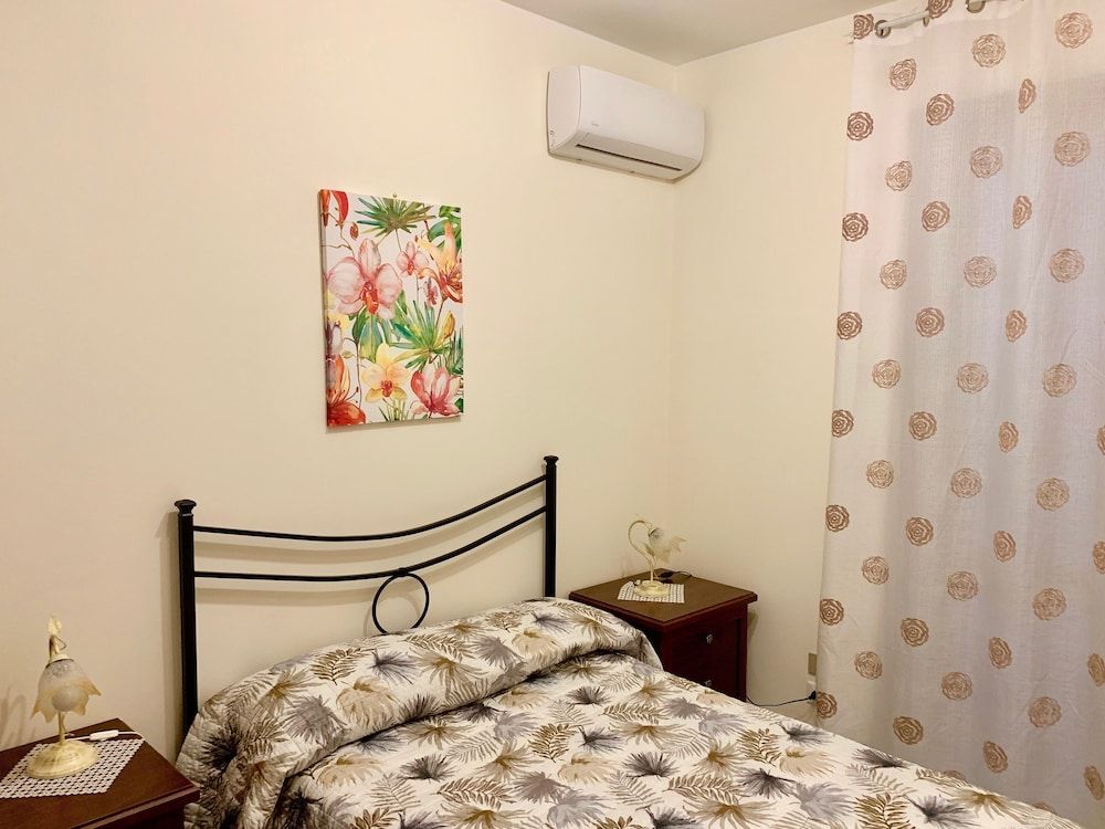 Villa Le Palme Villa, 5 Bedrooms 4