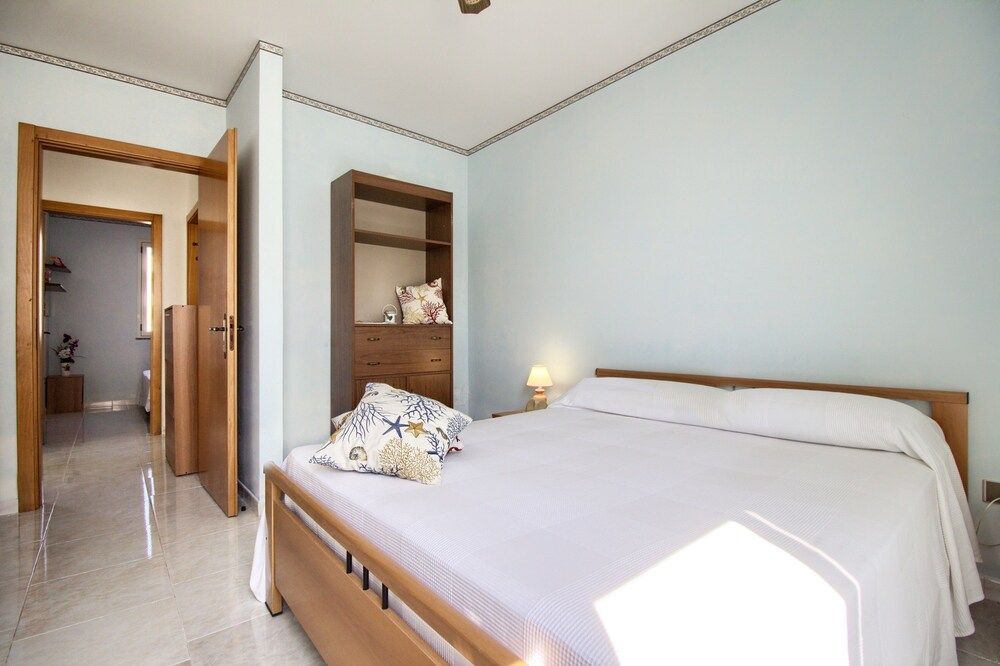 Apartment (2 Bedrooms)
