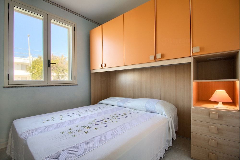 Apartment (2 Bedrooms)