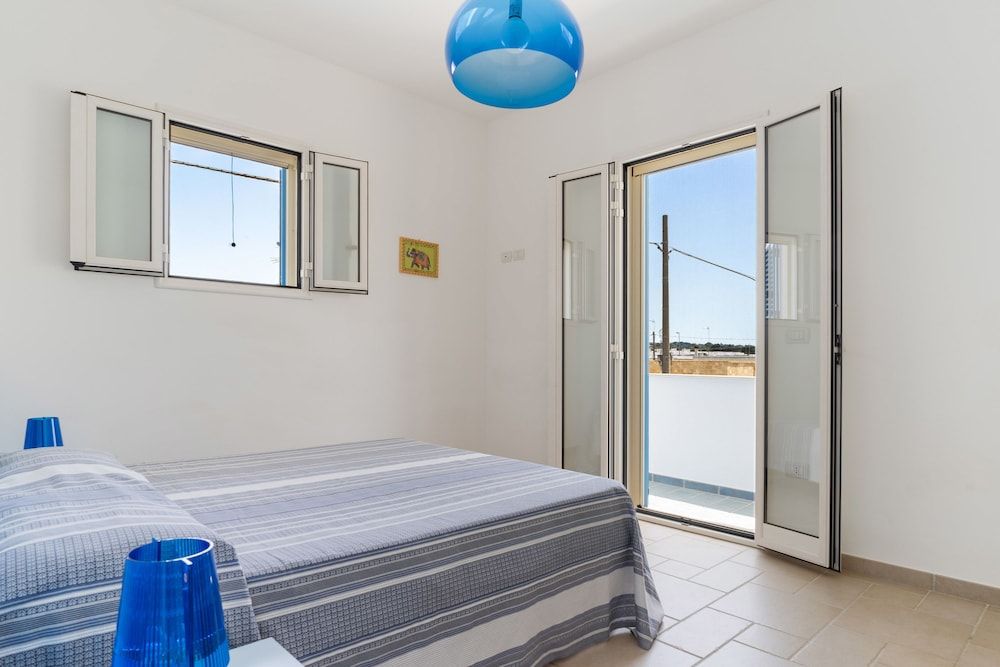 House, 2 Bedrooms