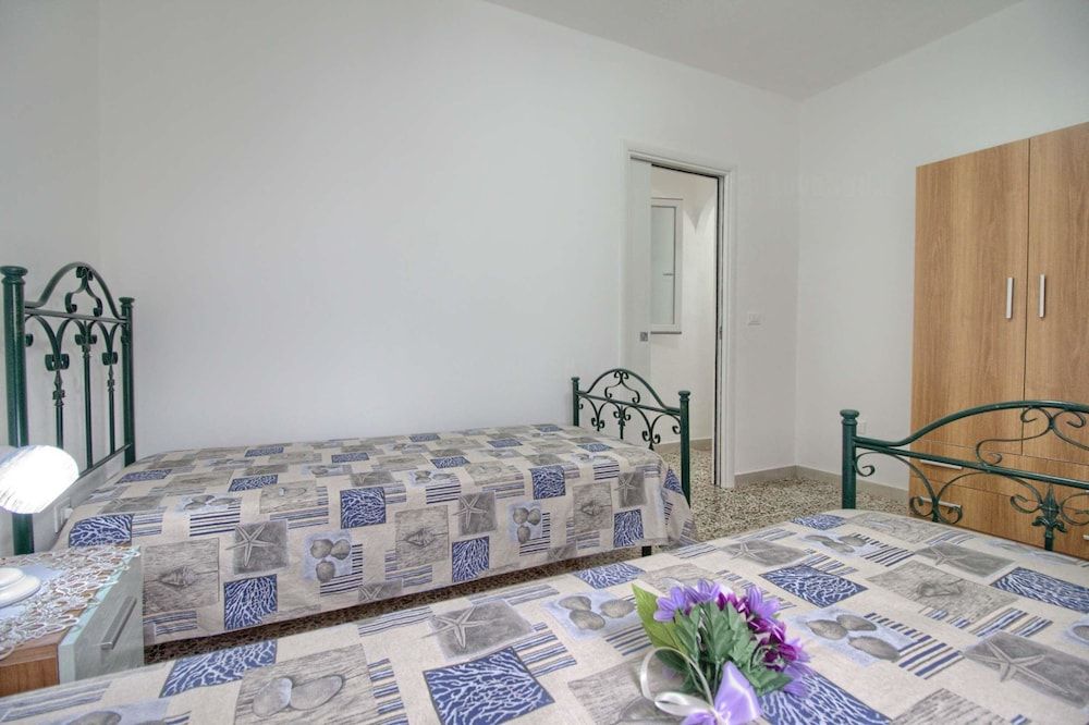 Apartment (2 Bedrooms)