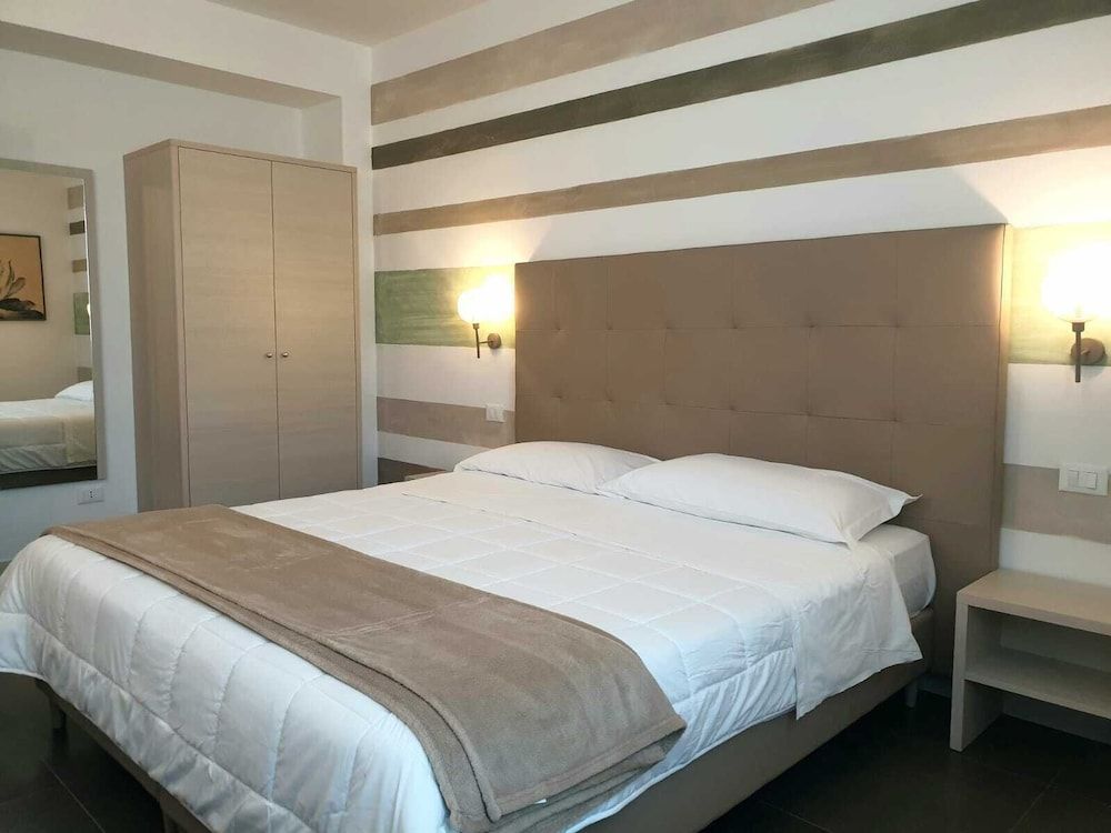 Hotel Grel Deluxe Double or Twin Room 5