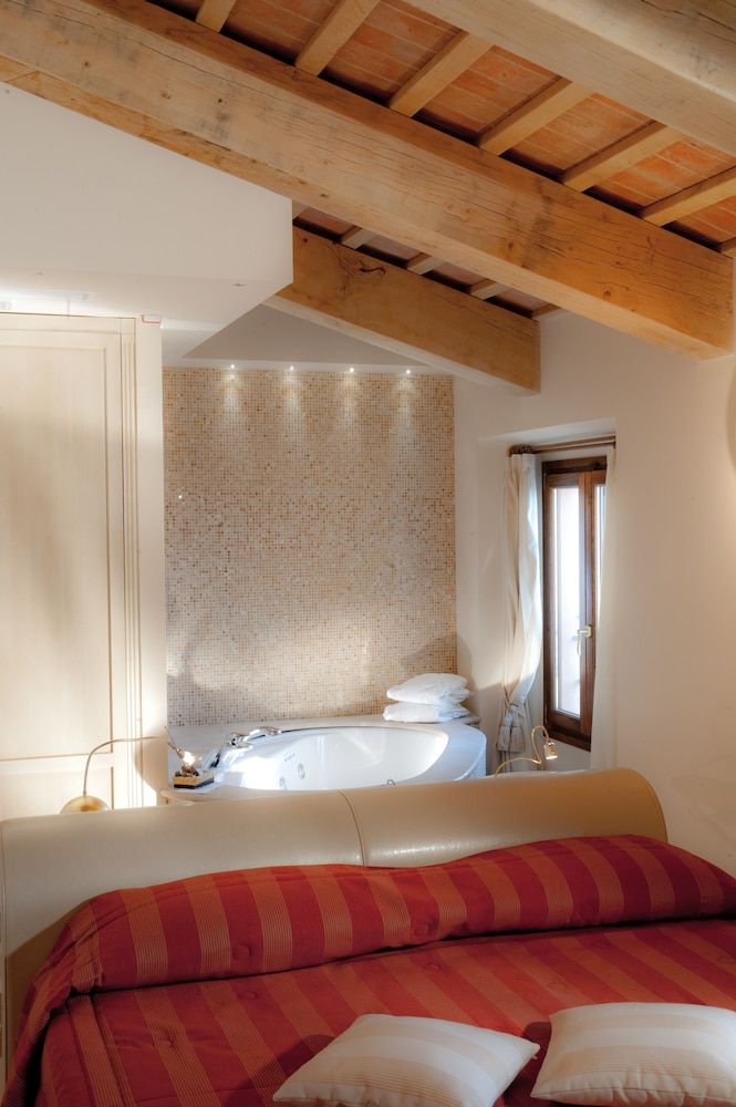 Oste del Castello Wellness & Bike Hotel Suite (Prestige)