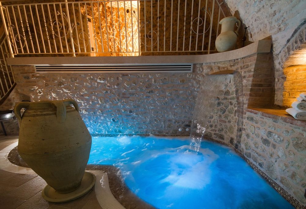 Oste del Castello Wellness & Bike Hotel Suite (Rosa D'Oro) 5