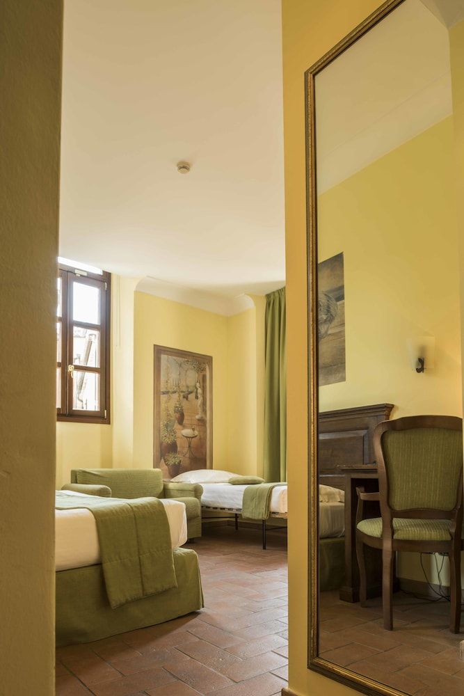 Oste del Castello Wellness & Bike Hotel Deluxe Double Room (Village View - Isotta) 12