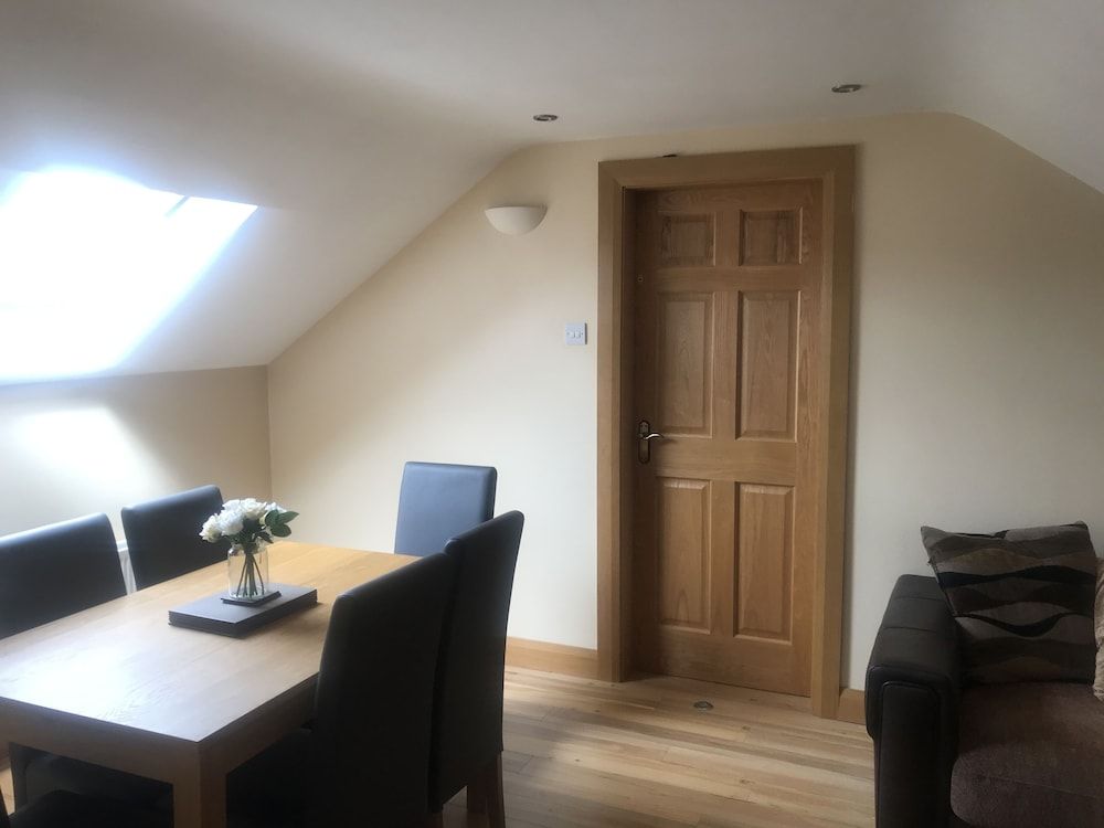Dungannon 2 Bed Bungalow - Sleeps 5 - Pet Friendly House 11