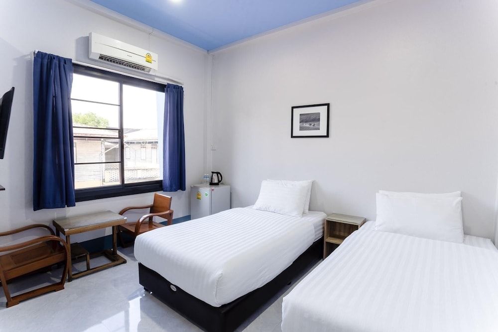 Udomsuk Hotel Standard Twin Room