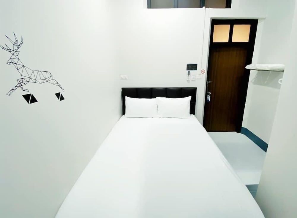 Udomsuk Hotel Economy Single Room 2