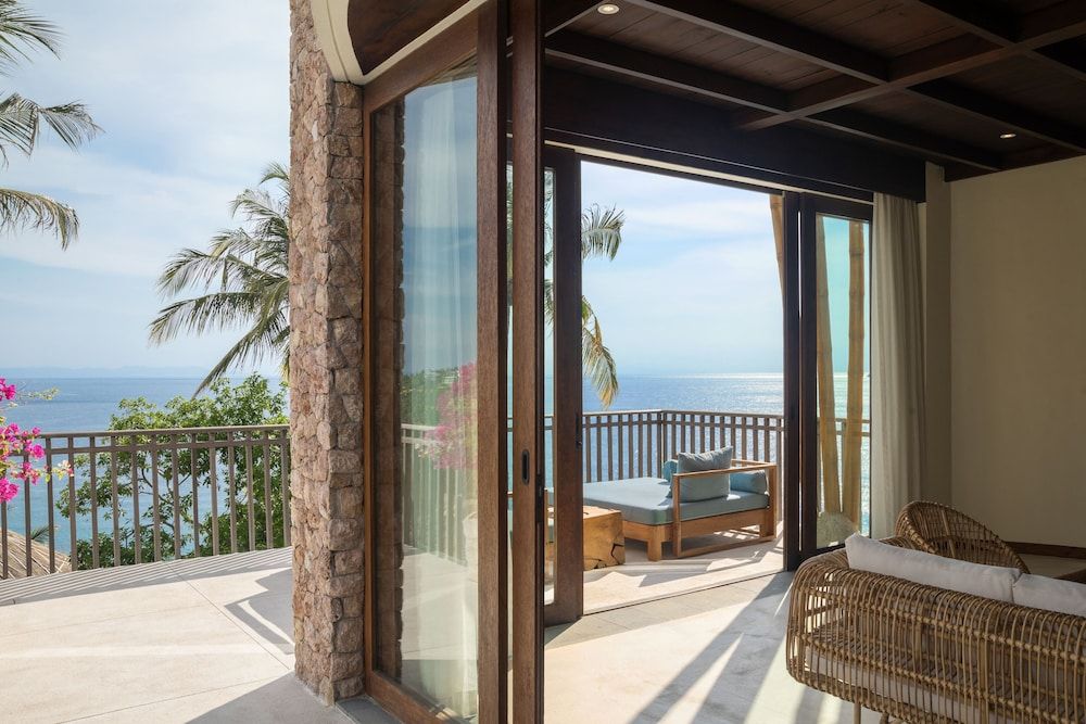 Kalandara Resort Lombok Luxury Villa, 3 Bedrooms, Private Pool, Ocean View 2