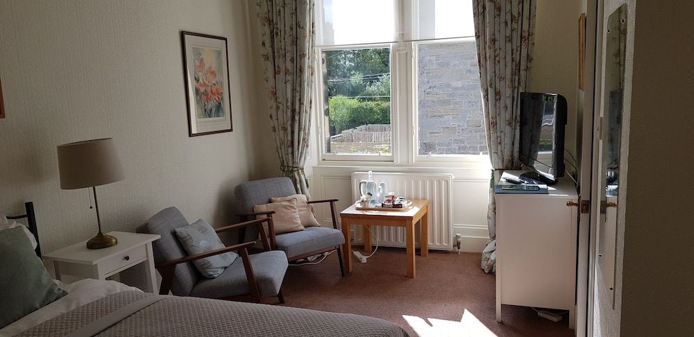 Arden House Standard Twin Room, 2 Twin Beds 7