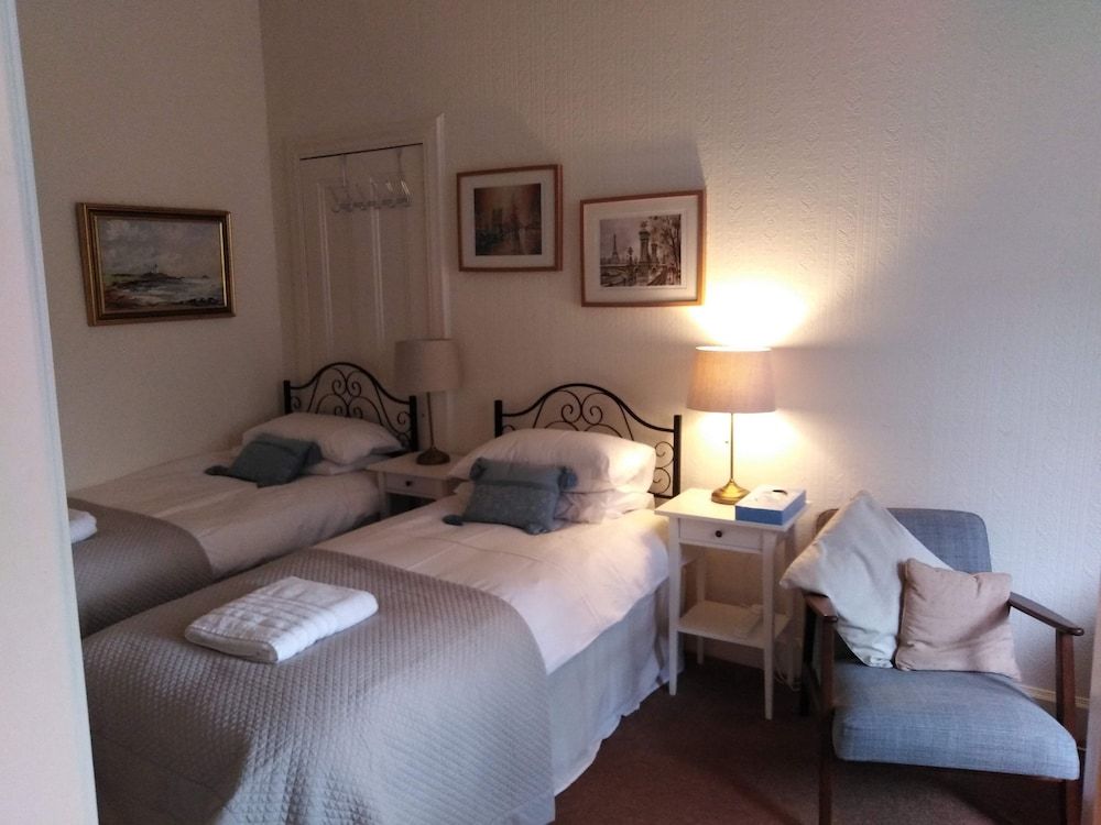 Arden House Standard Twin Room, 2 Twin Beds