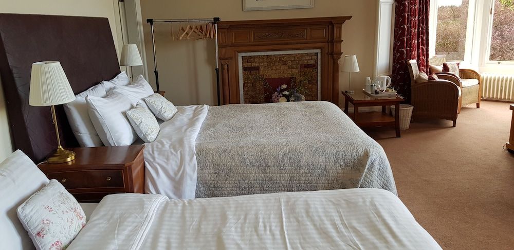 Arden House Family Room, Multiple Beds, Golf View 4