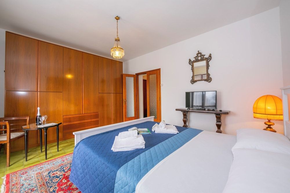 Family Apartment, 1 Bedroom, Mountainside (La Verbanina 2)