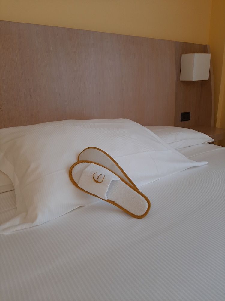 Hotel Chiaraluna Comfort Double Room, 1 Queen Bed, Non Smoking 2