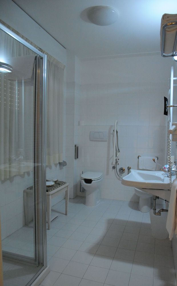 Hotel Chiaraluna Triple Room, Multiple Beds, Non Smoking 6