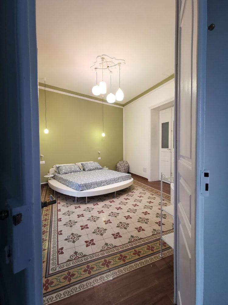 Suite Inn Centro Dimora Storica Royal Suite, Courtyard View 3