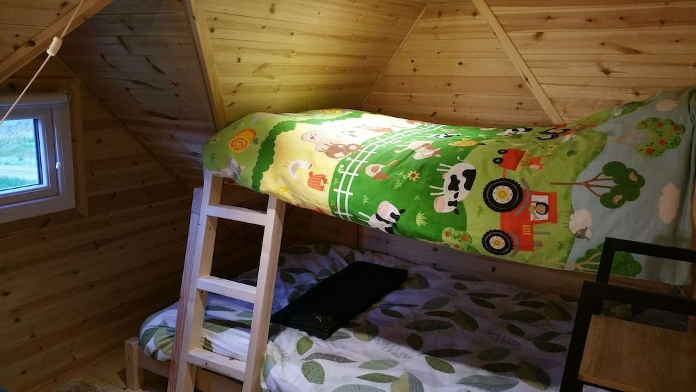 Cabin, 2 Bedrooms (Tiny House)