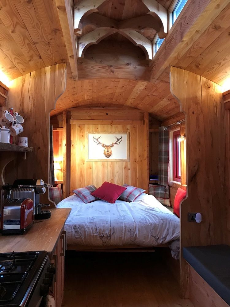 Cabin (Western Wagon)