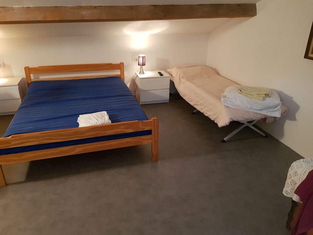 Room, Mezzanine (3)