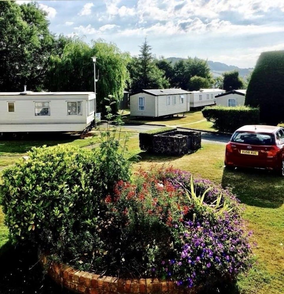 Axe Vale Caravan Park