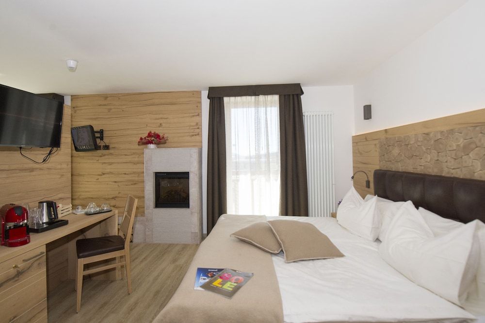 Junior Suite (Mountain)