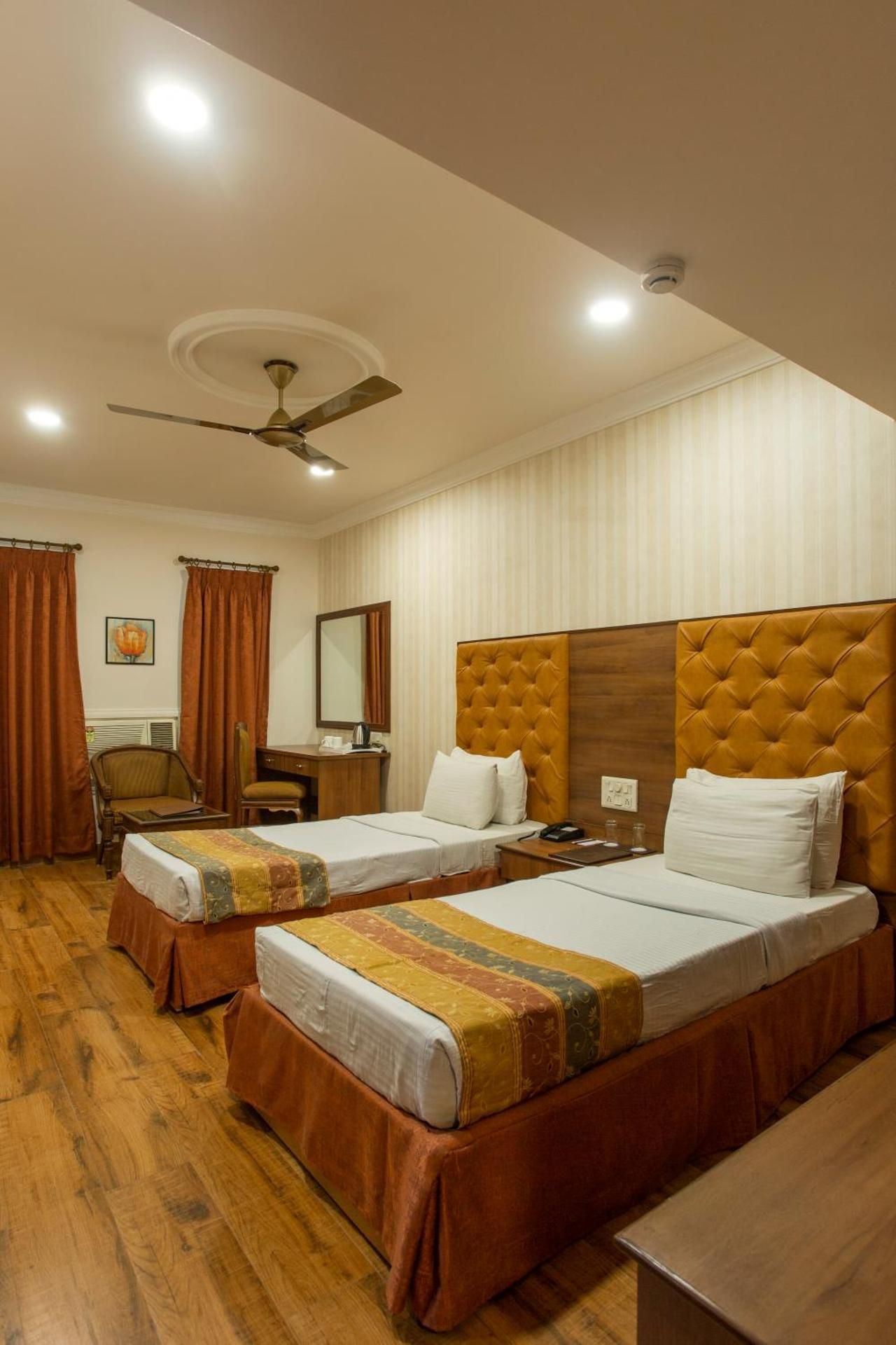 The Grand Regency Superior 4