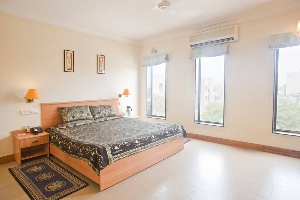 Gardenia Single Room