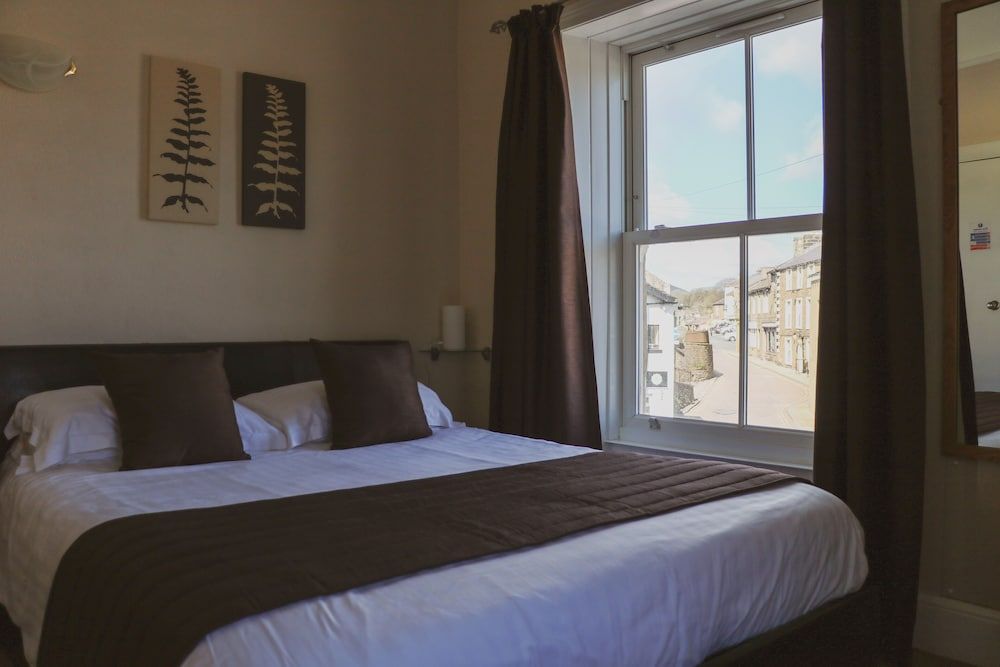 Double Room (Room 2)