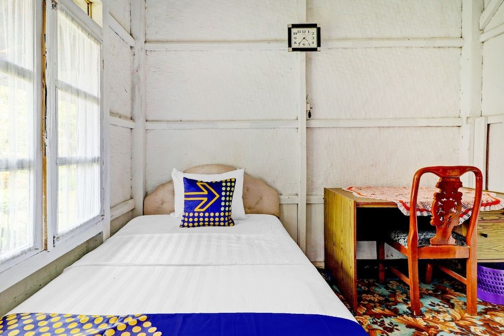 Economy Single Room