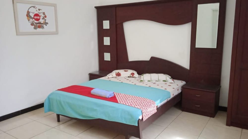 OYO Life 90989 Lee Dug Tretes Residence Standard Double Room 8